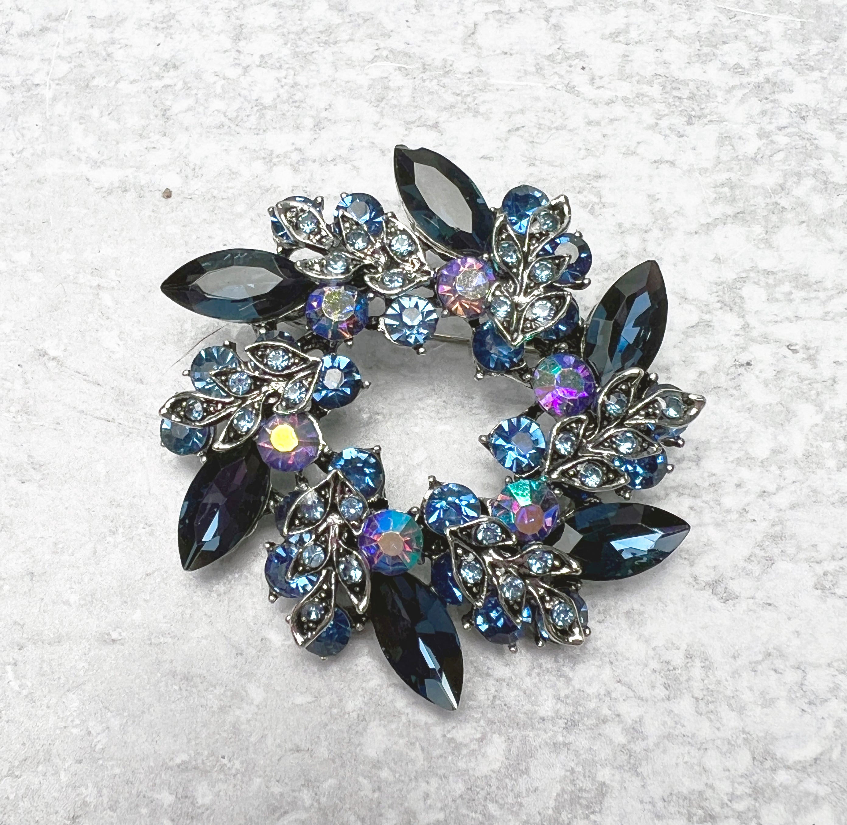 HEMATITE BROOCH WITH NAVY BLUE RHINESTONES ( 1189 HNV )