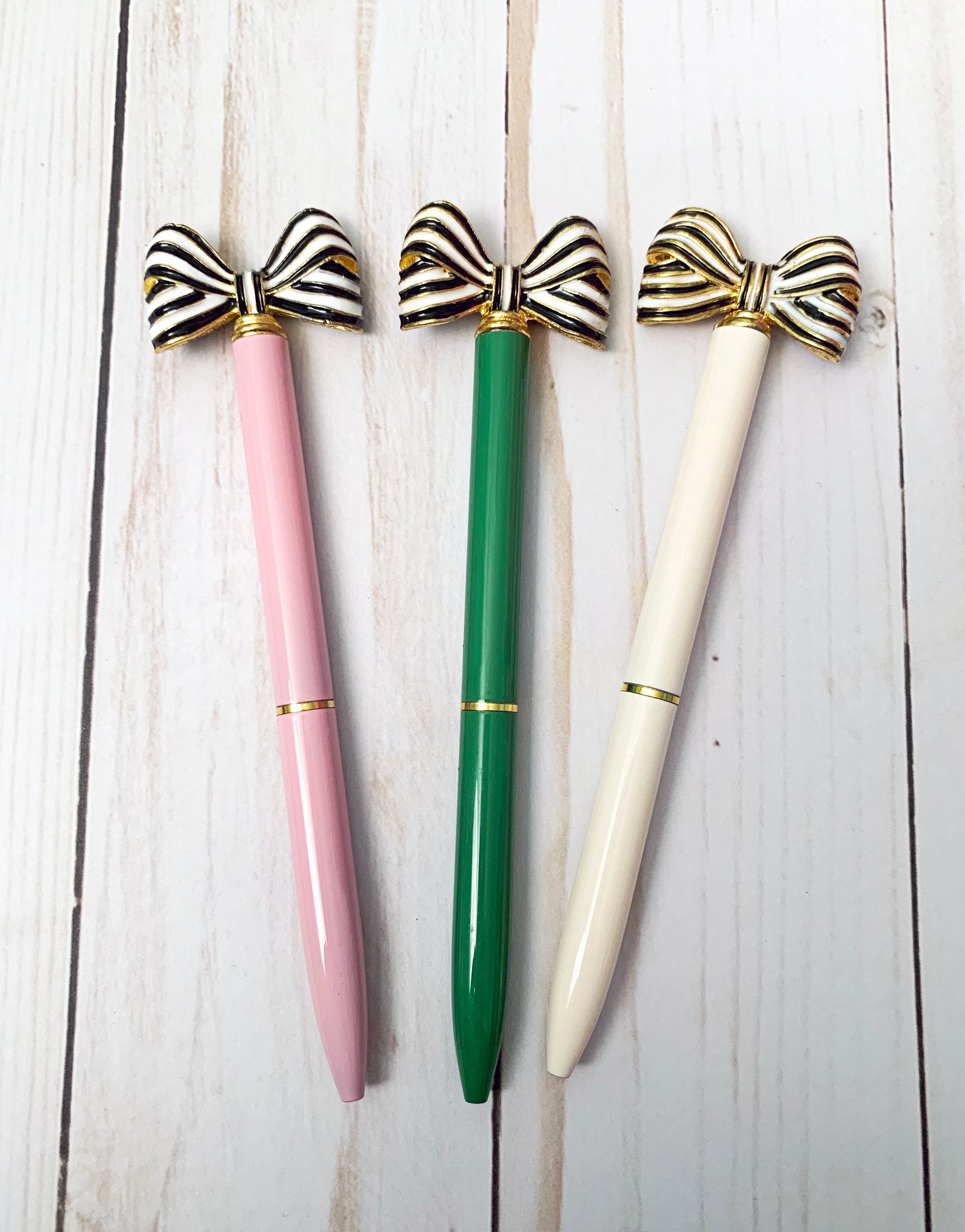 Glamour Girl Gold Striped Bow Ballpoint Pen