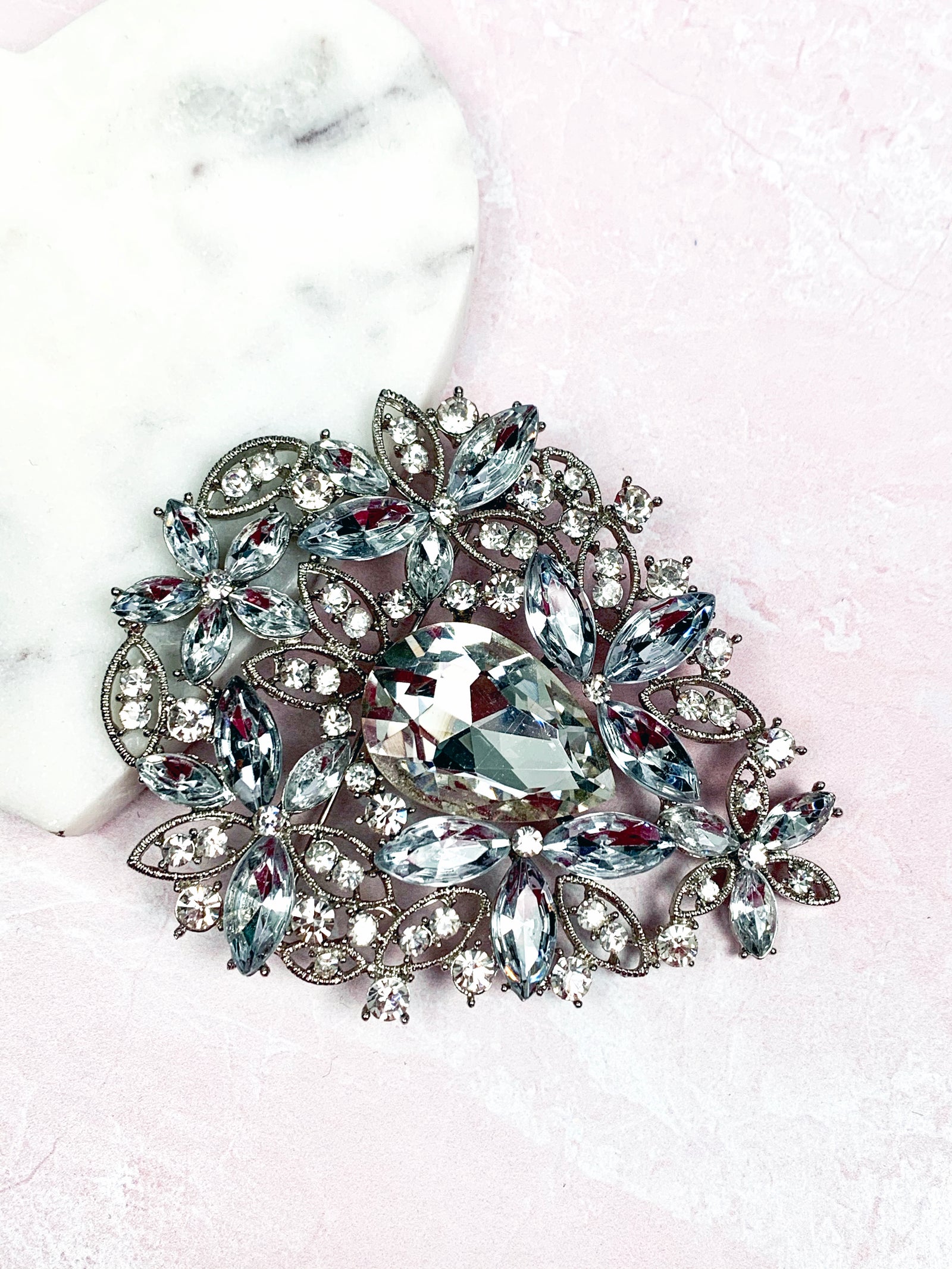 Elegant Rhinestone Brooch