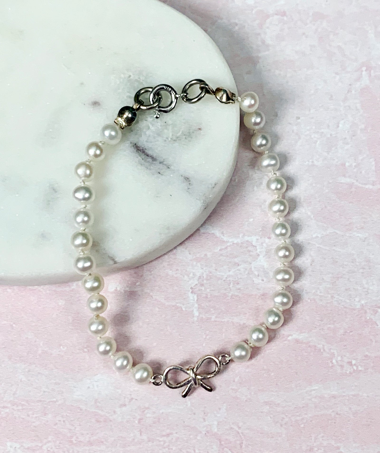 Freshwater Pearl Bow Bracelet