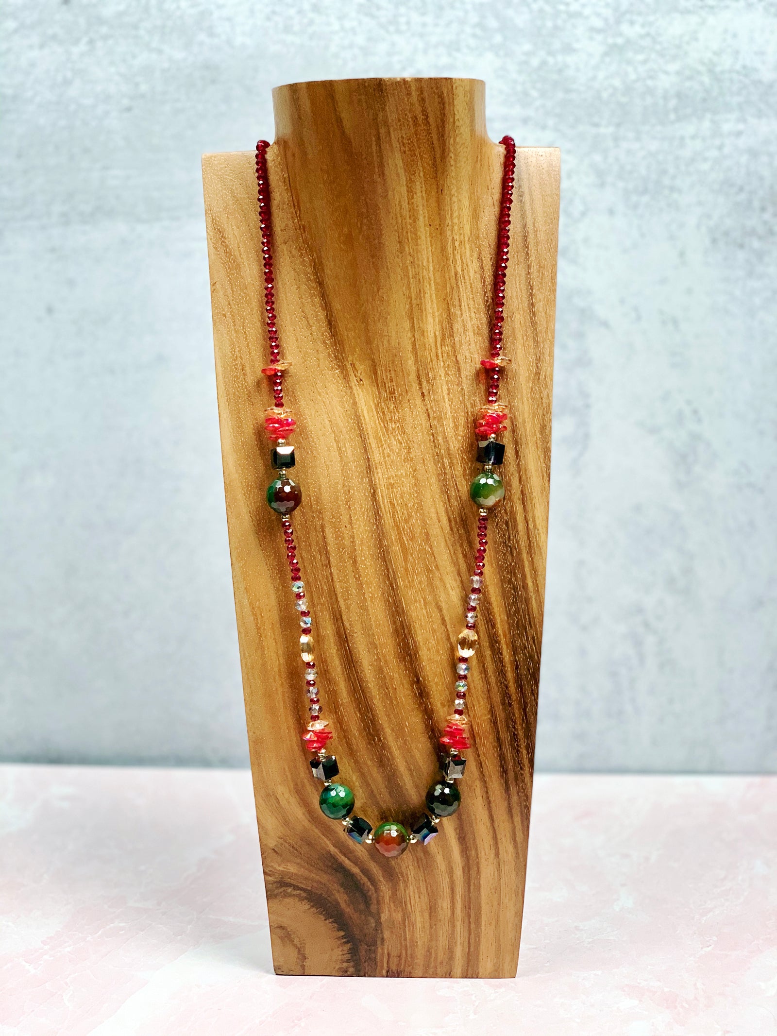 Long Crystal and Agate Mix Necklace